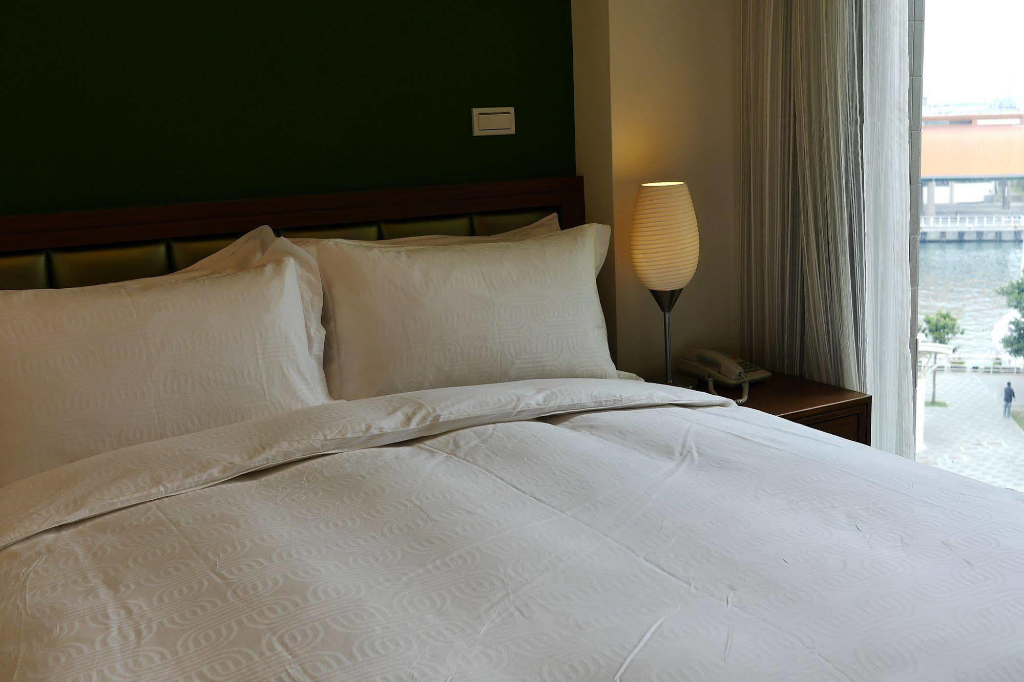 גאושיונג Watermark Hotel - Sizihwan מראה חיצוני תמונה
